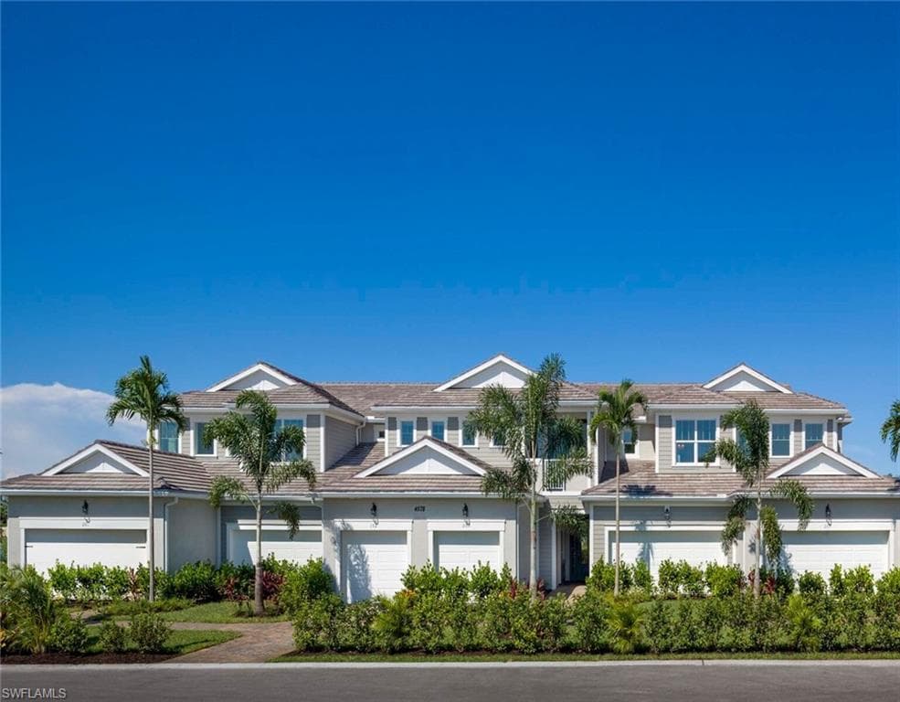 4578 Arboretum CIR 102 NAPLES, FL 34112