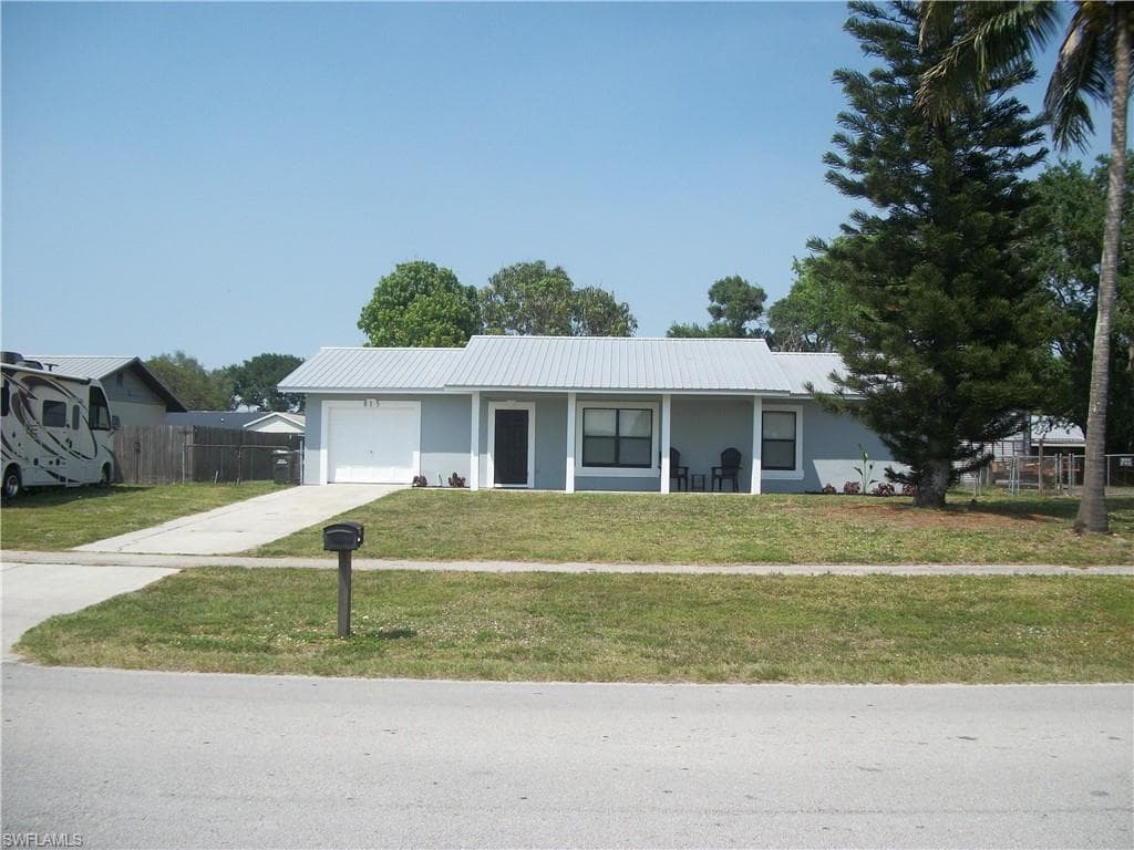 815 W Aztec AVE CLEWISTON, FL 33440