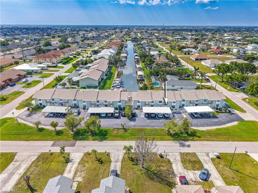 4708 SW 8th PL 106 CAPE CORAL, FL 33914