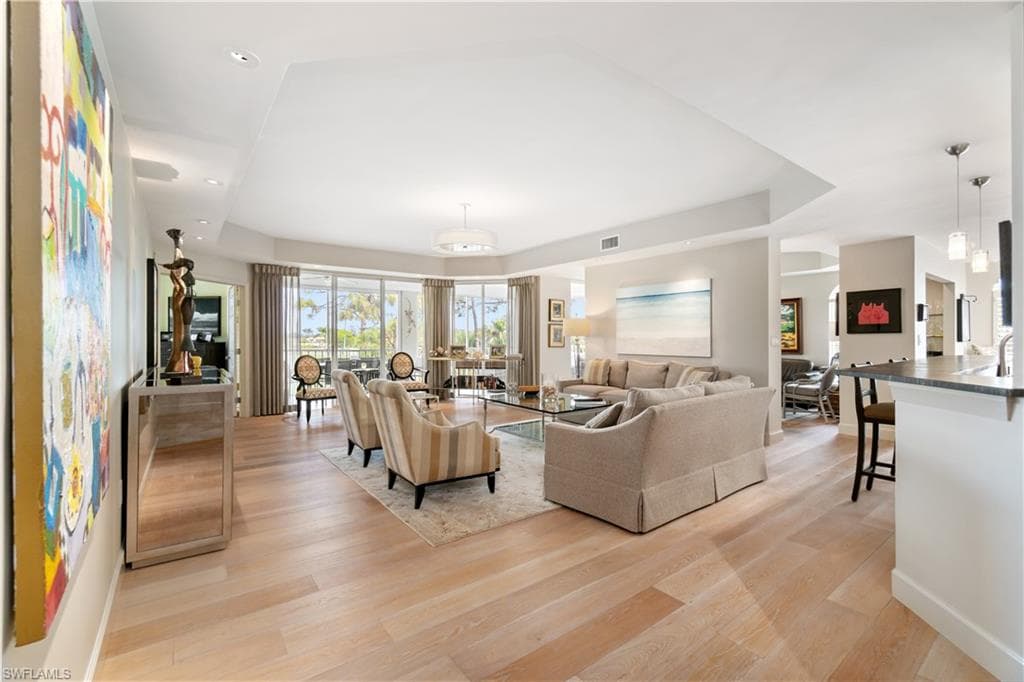 559 Audubon BLVD 201 NAPLES, FL 34110