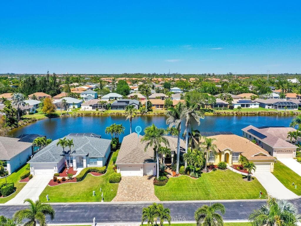 8916 Wellington Lakes CT FORT MYERS, FL 33908