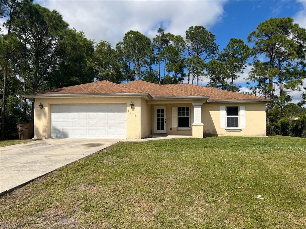 3716 18th ST W LEHIGH ACRES, FL 33971
