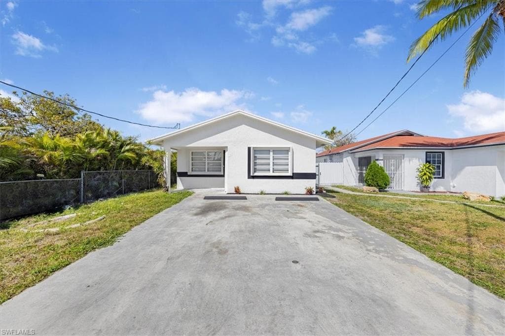621 5TH AVE NW HALLANDALE BEACH, FL 33009