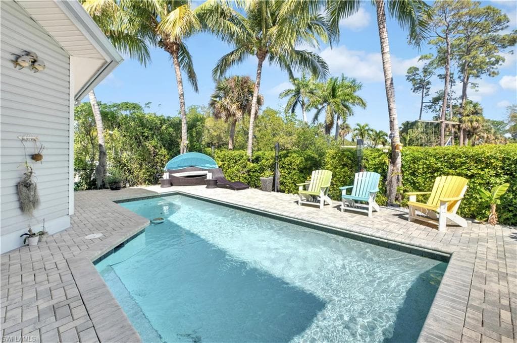 3005 Coco AVE NAPLES, FL 34112