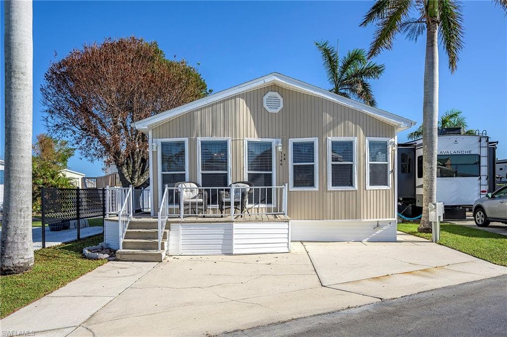 11148 Stardust DR FORT MYERS, FL 33908