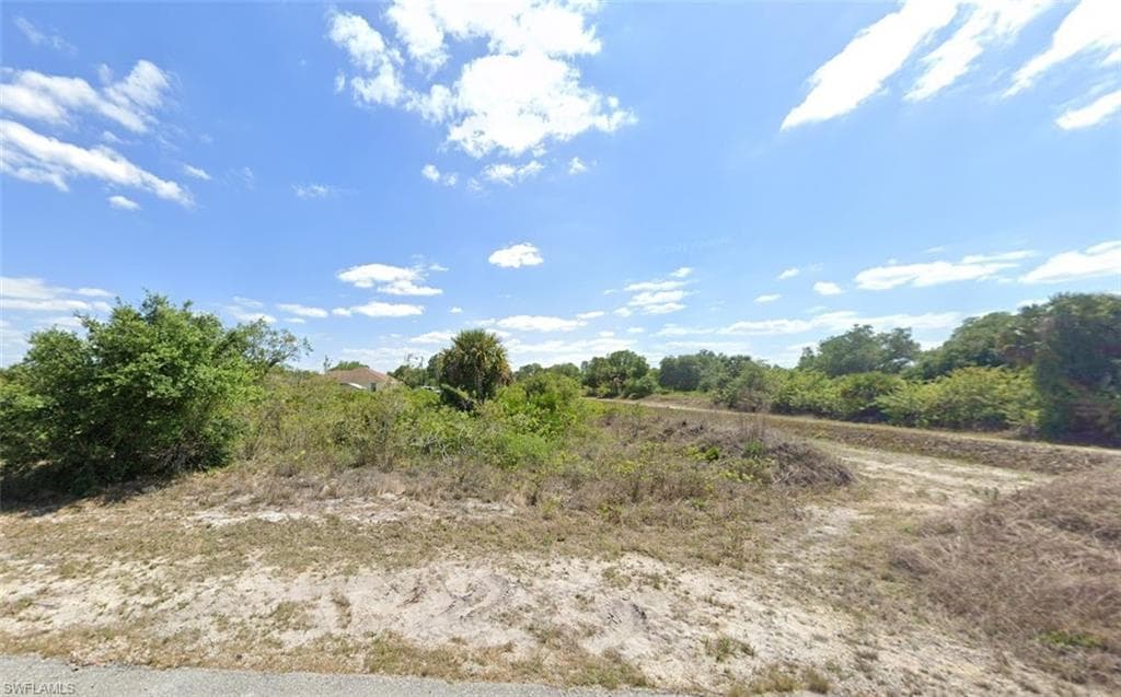 2523 56th ST W LEHIGH ACRES, FL 33971