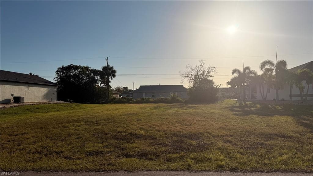 616 SW 9th CT CAPE CORAL, FL 33991