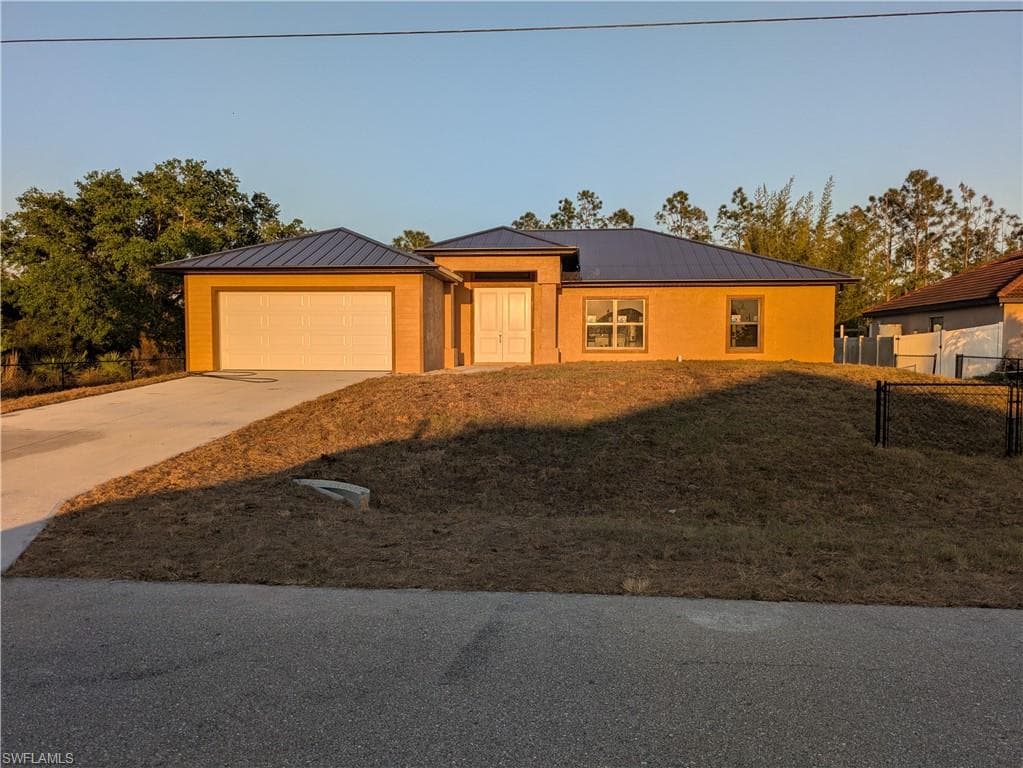 1034 Chauncey AVE LEHIGH ACRES, FL 33971