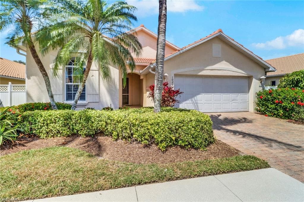 1025 Jardin DR NAPLES, FL 34104