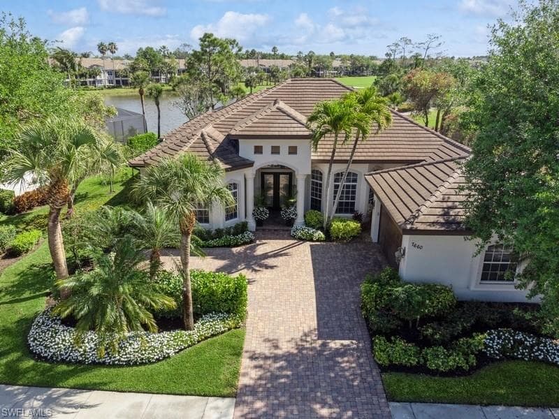 7660 Mulberry LN NAPLES, FL 34114