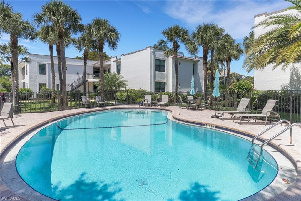 822 10th AVE S 822 NAPLES, FL 34102