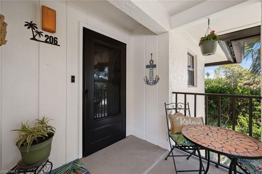 4967 Pepper CIR 206 NAPLES, FL 34113
