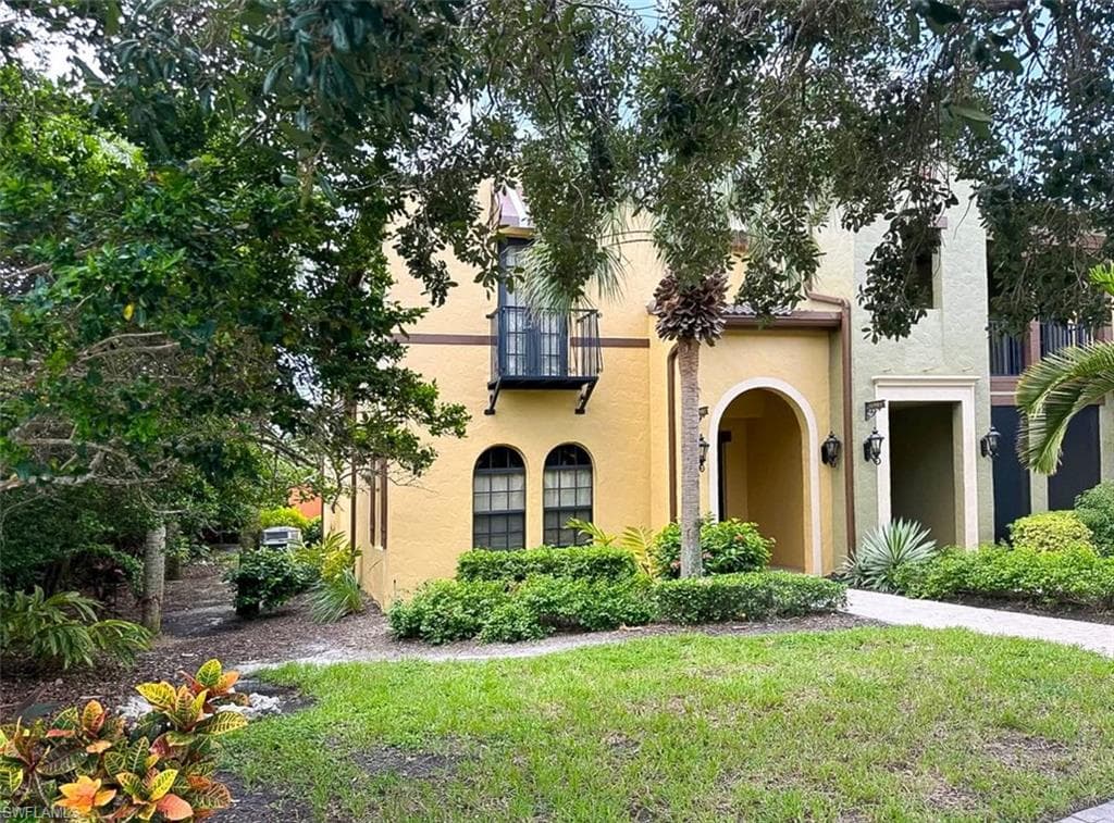 9114 Chula Vista LN 11905 NAPLES, FL 34113