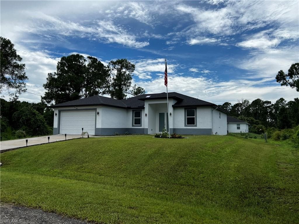 3313 68th ST W LEHIGH ACRES, FL 33971