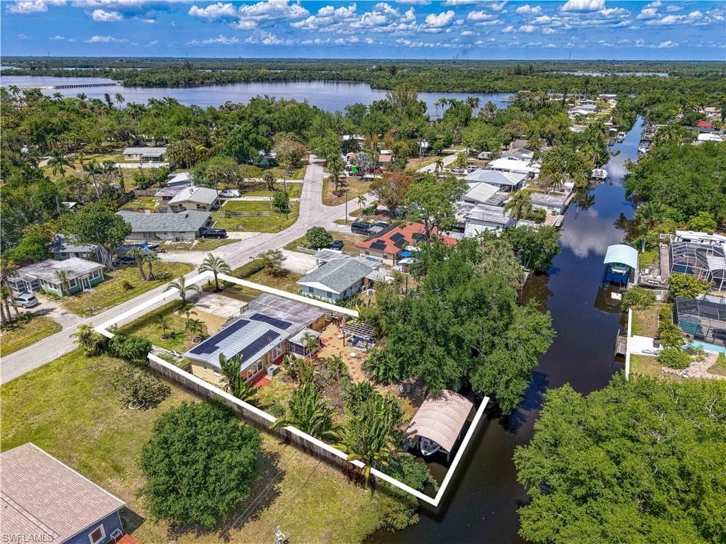 231 Kingston DR FORT MYERS, FL 33905