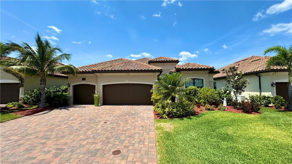 28026 Wicklow CT BONITA SPRINGS, FL 34135