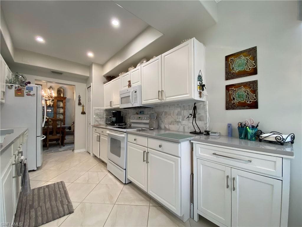 1455 Tiffany LN 107 NAPLES, FL 34105