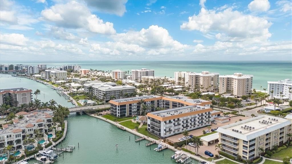 2900 Gulf Shore BLVD N 406 NAPLES, FL 34103