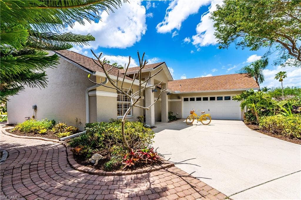 3587 Kent DR NAPLES, FL 34112
