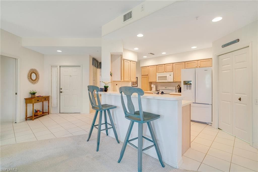 9140 Southmont CV 210 FORT MYERS, FL 33908
