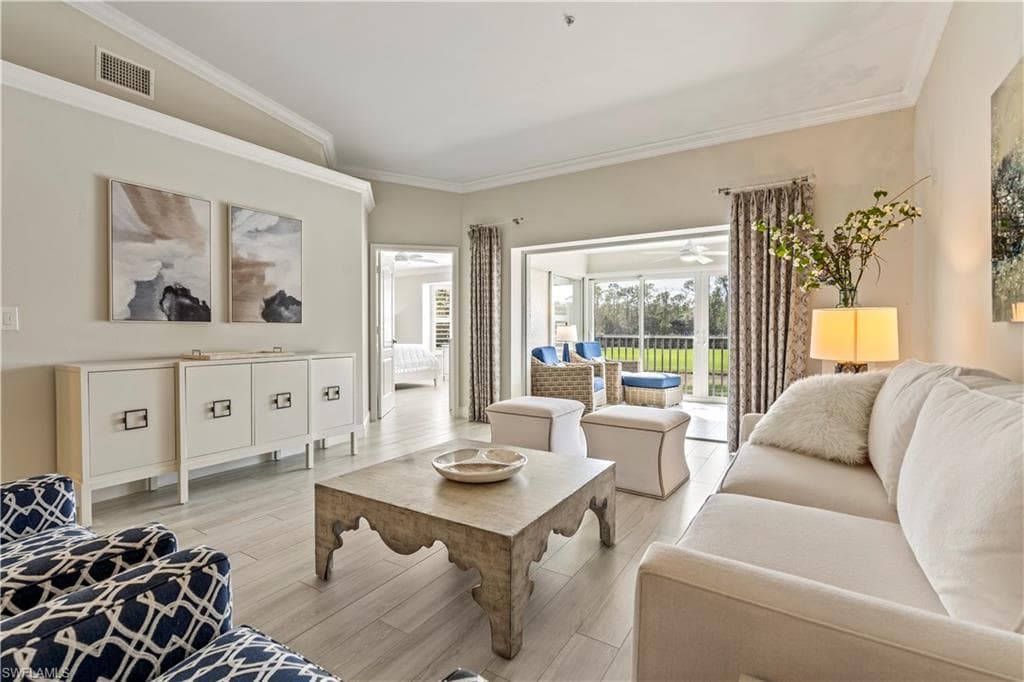 8520 Naples Heritage DR 921 NAPLES, FL 34112