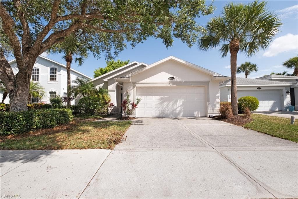 8454 Hollow Brook CIR NAPLES, FL 34119
