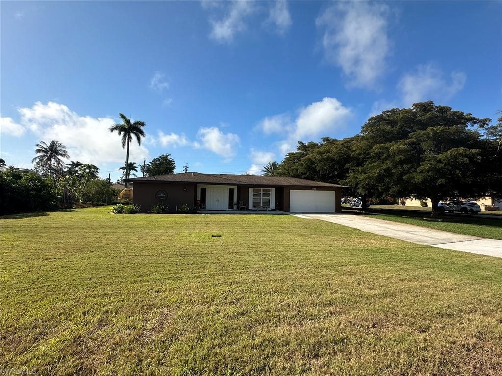 2402 Woodland BLVD FORT MYERS, FL 33907