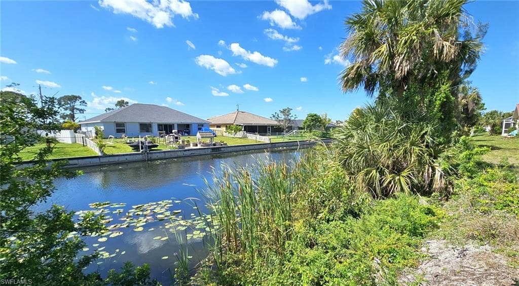 918 SW 15th ST CAPE CORAL, FL 33991