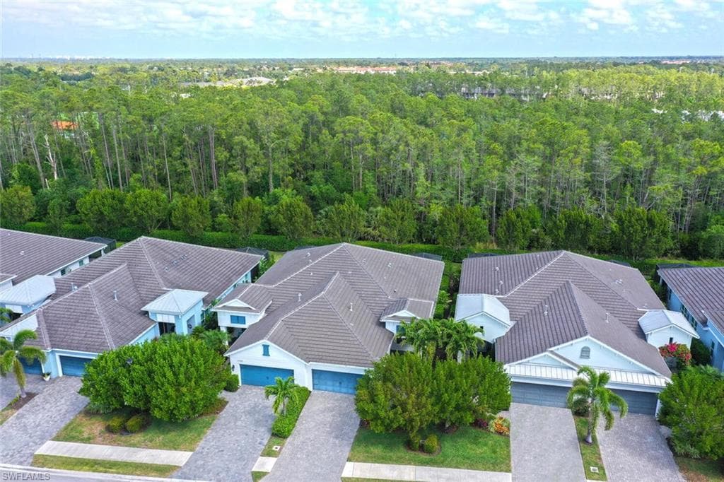 2167 Marquesa CIR NAPLES, FL 34112