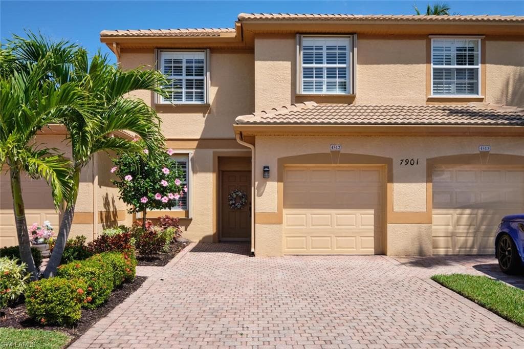 7901 Lake Sawgrass LOOP 4512 FORT MYERS, FL 33907