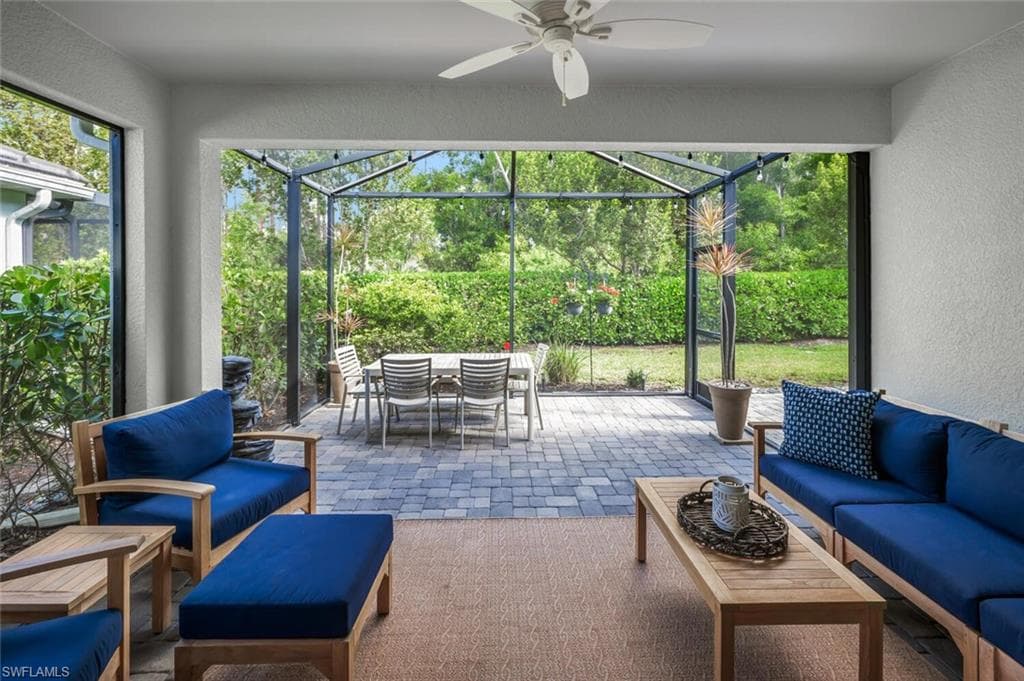 2211 Marquesa CIR NAPLES, FL 34112