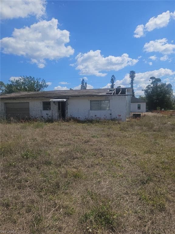 8189 McDaniel DR NORTH FORT MYERS, FL 33917