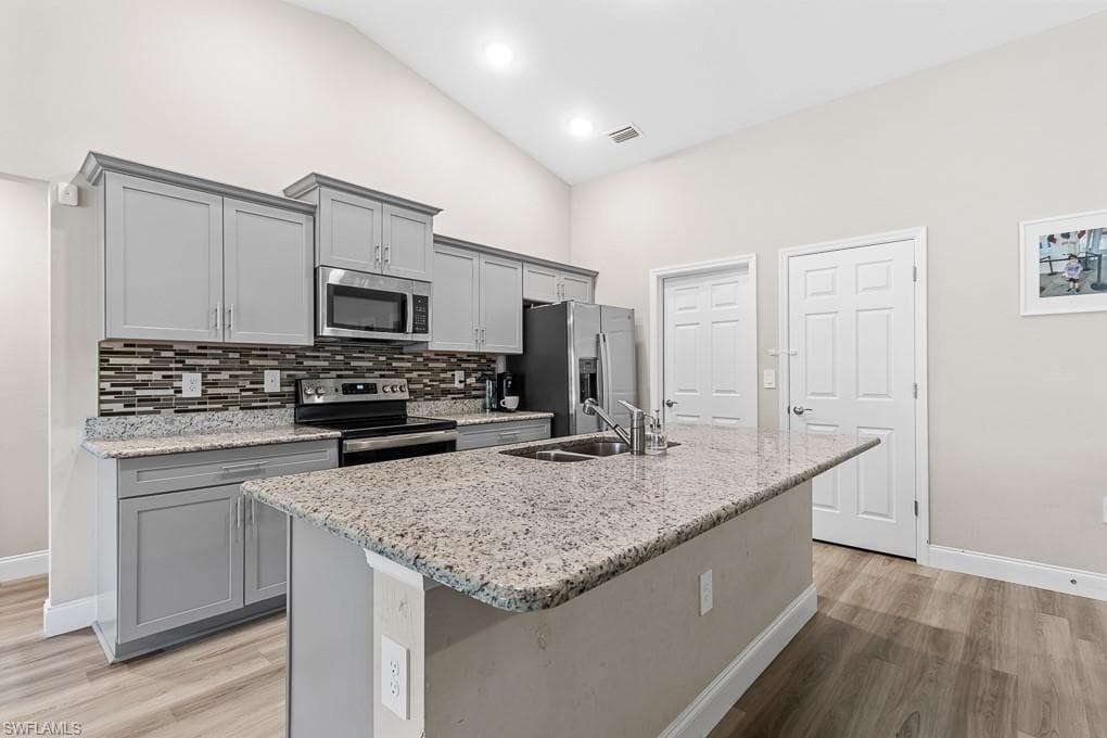 1405 Cleveland AVE LEHIGH ACRES, FL 33972
