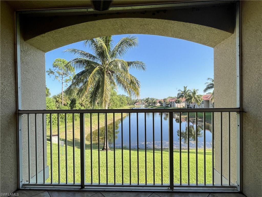 8285 Ibis Club DR 806 NAPLES, FL 34104