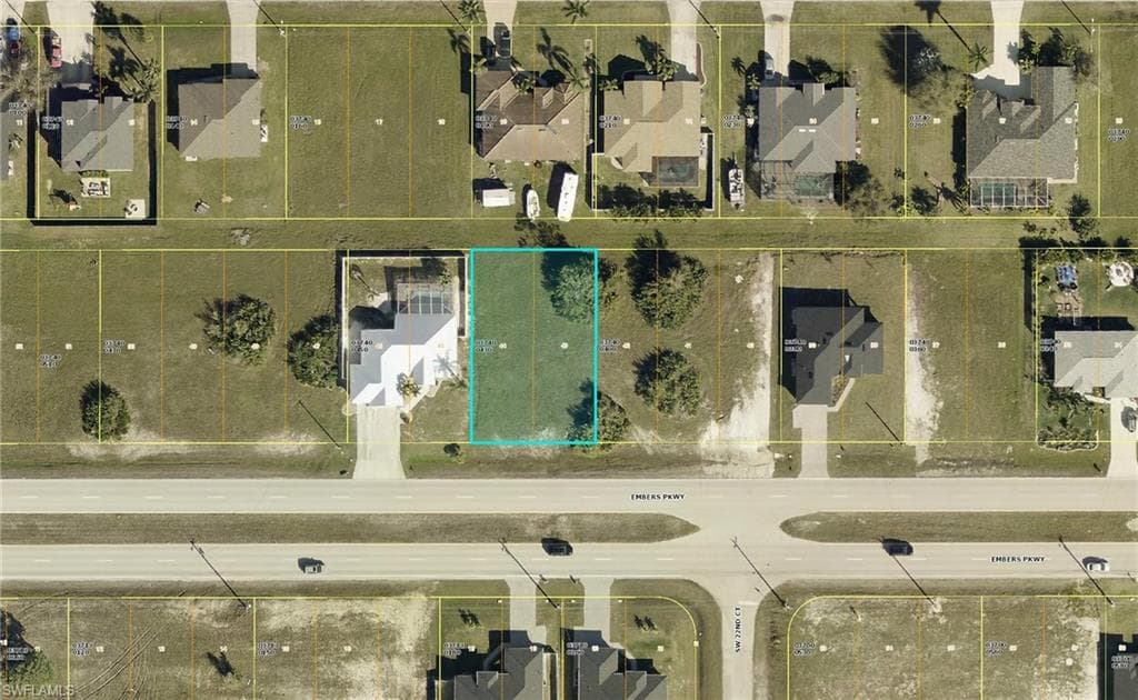 2223 Embers PKWY W CAPE CORAL, FL 33993