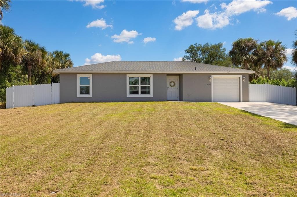 3016 S Beechwood CIR LABELLE, FL 33935