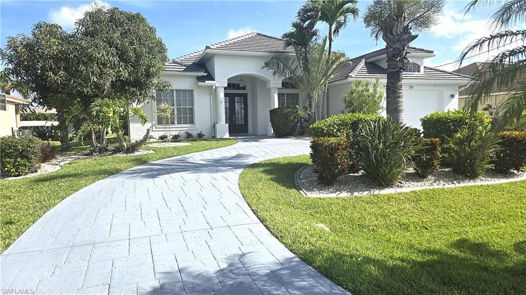 1211 SW 49th ST CAPE CORAL, FL 33914