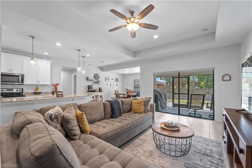 14190 Cherrydale ST FORT MYERS, FL 33905