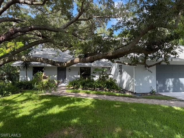 660 York TER NAPLES, FL 34109