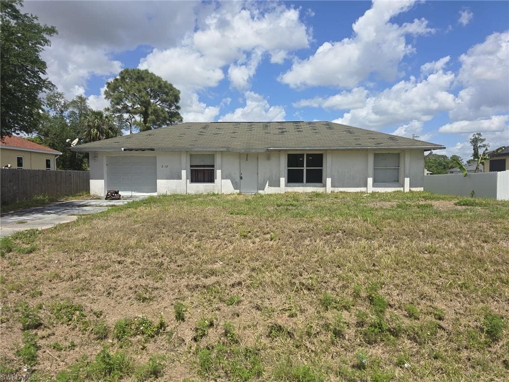 2912 11th ST W LEHIGH ACRES, FL 33971