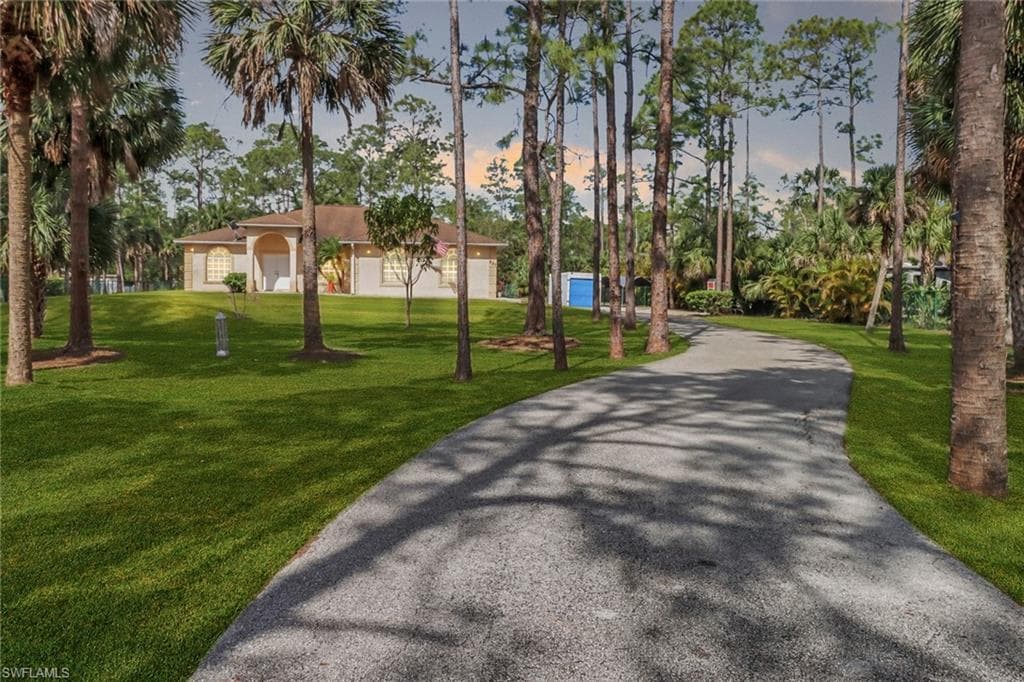 531 5th ST SW NAPLES, FL 34117