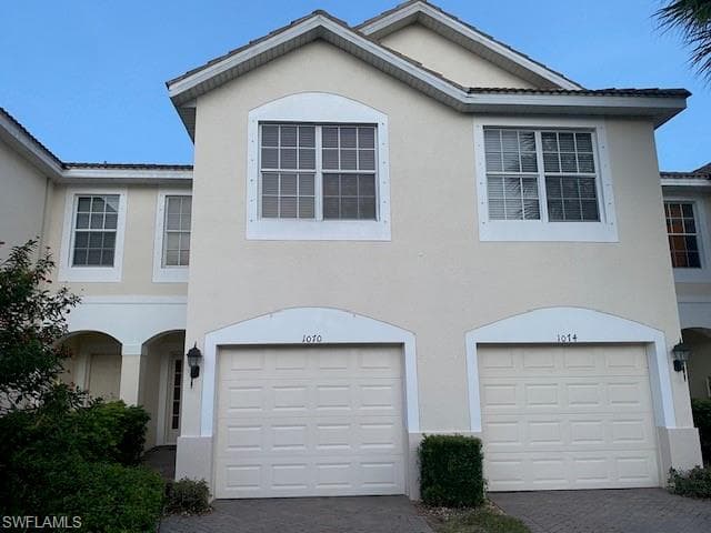 1070 Albany CT 194 NAPLES, FL 34105