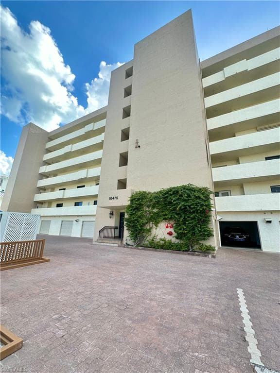 10475 Gulf Shore DR 151 NAPLES, FL 34108