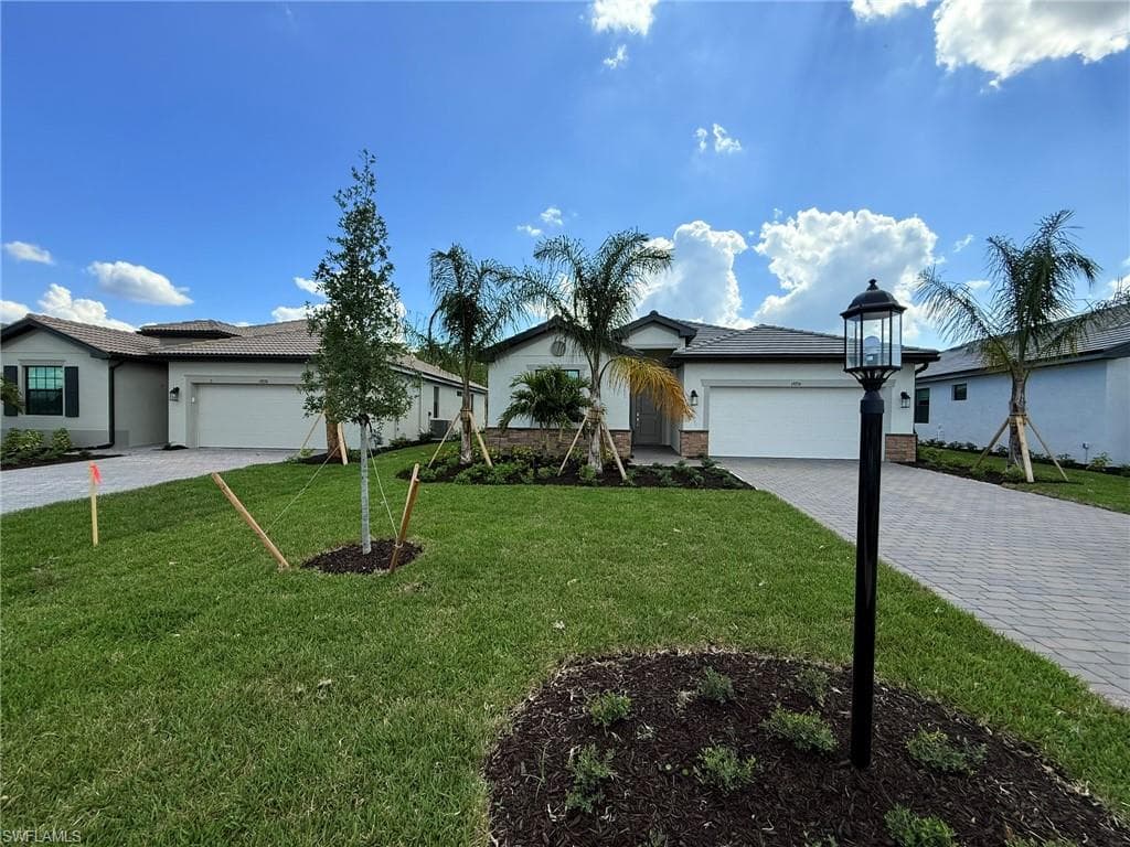 19274 Hinkley DR ESTERO, FL 33928