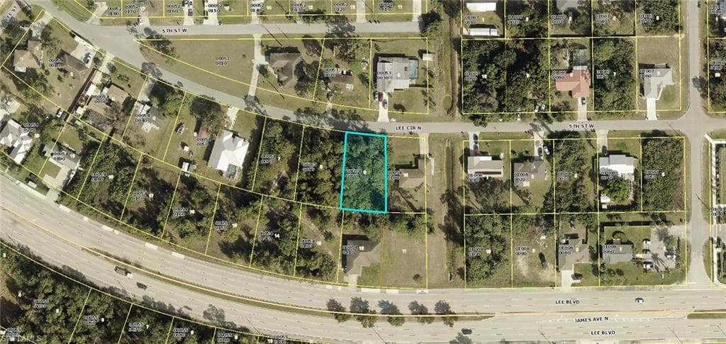 4903 Lee CIR N LEHIGH ACRES, FL 33971