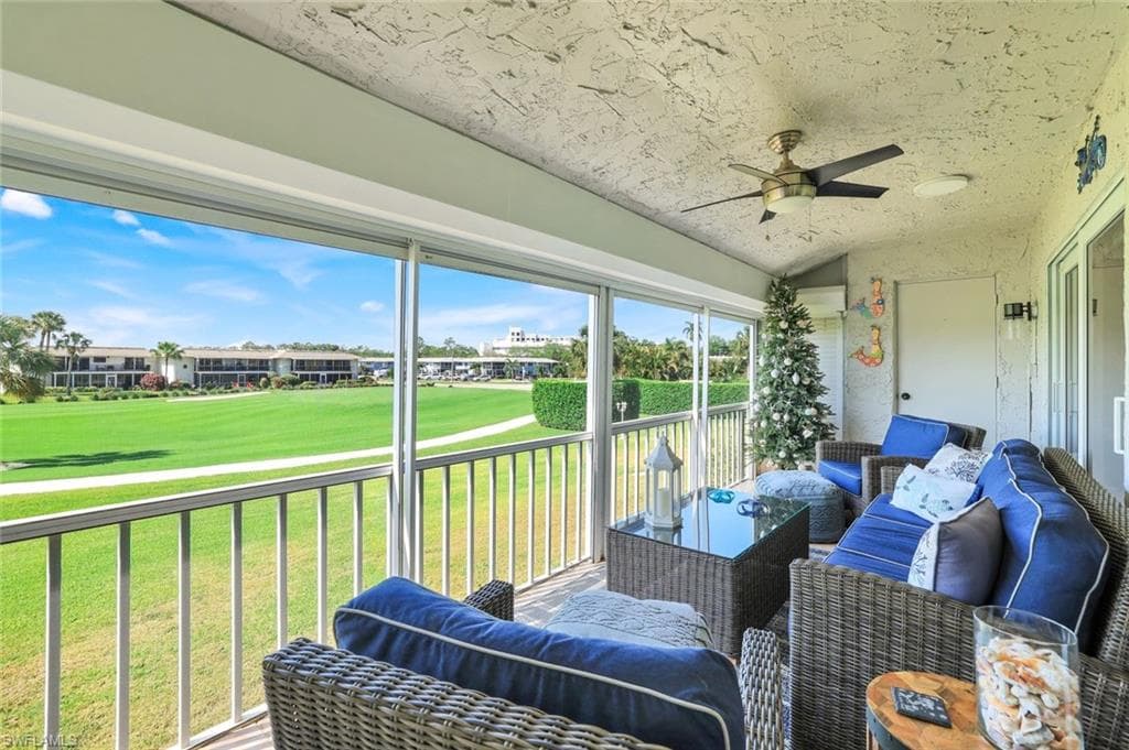 112 Penny LN 766 NAPLES, FL 34112