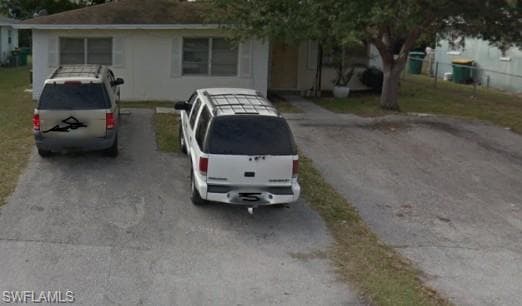 1045 San Remo AVE NAPLES, FL 34104