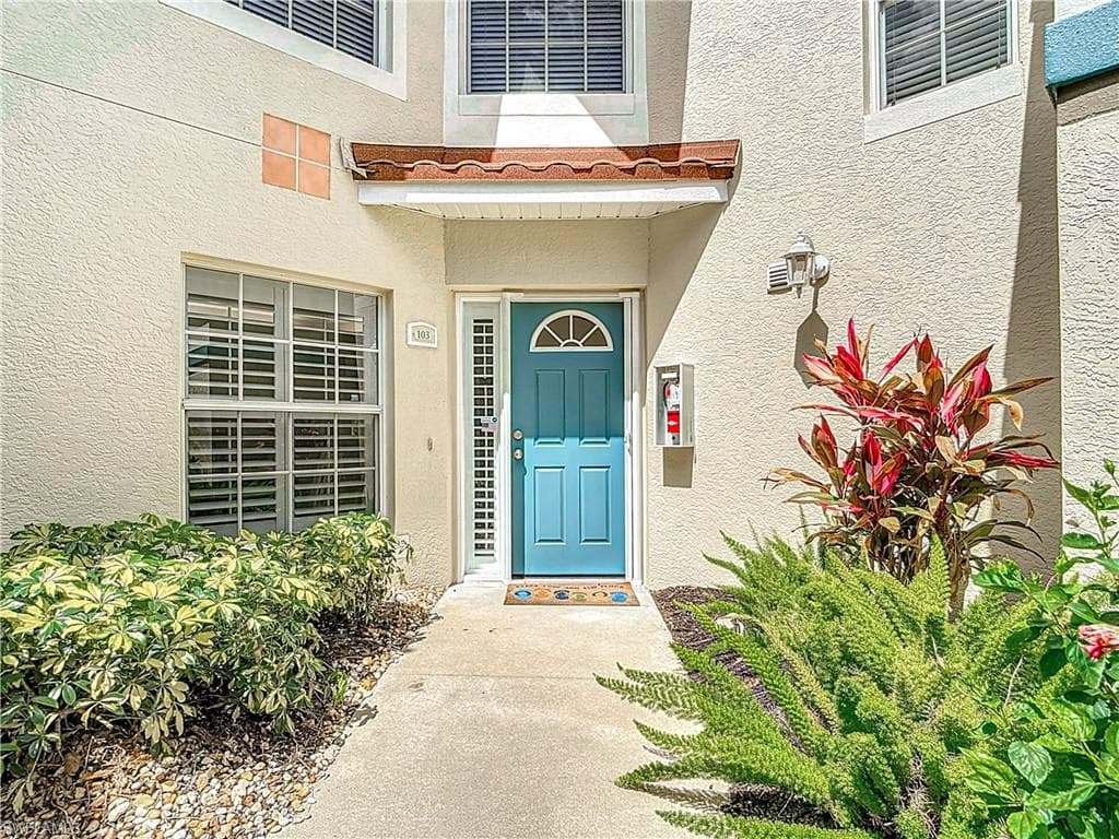 10811 Halfmoon Shoal RD 103 ESTERO, FL 34135