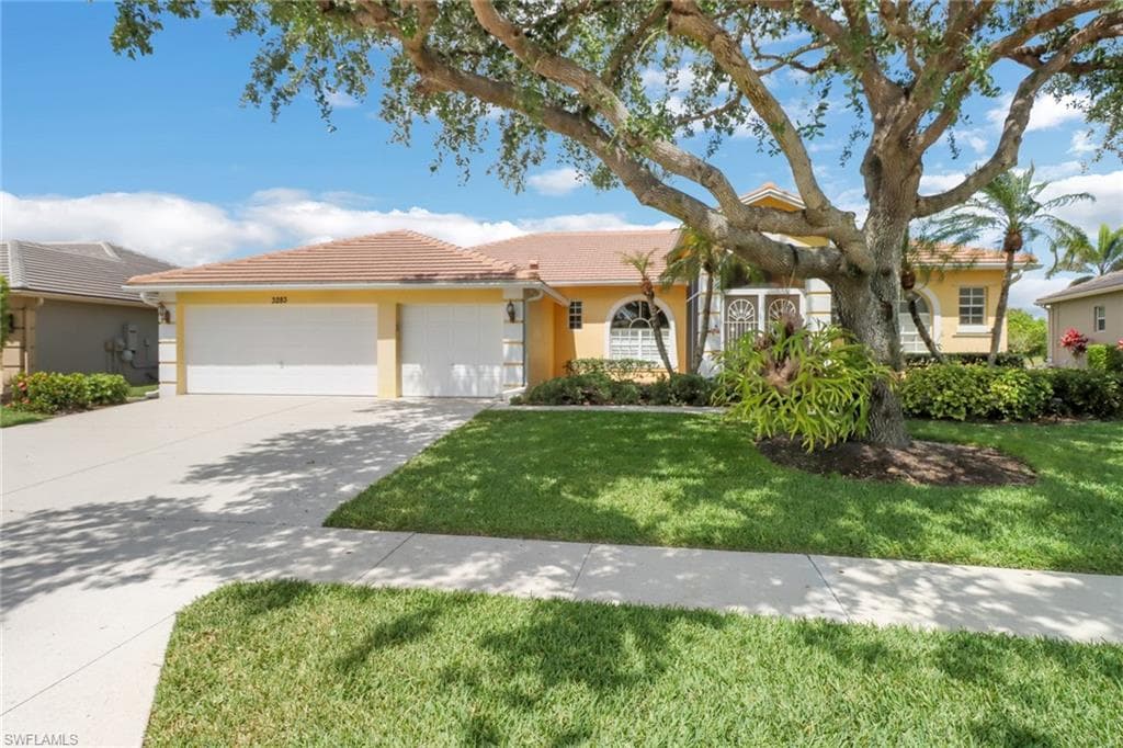 3283 Potomac CT NAPLES, FL 34120
