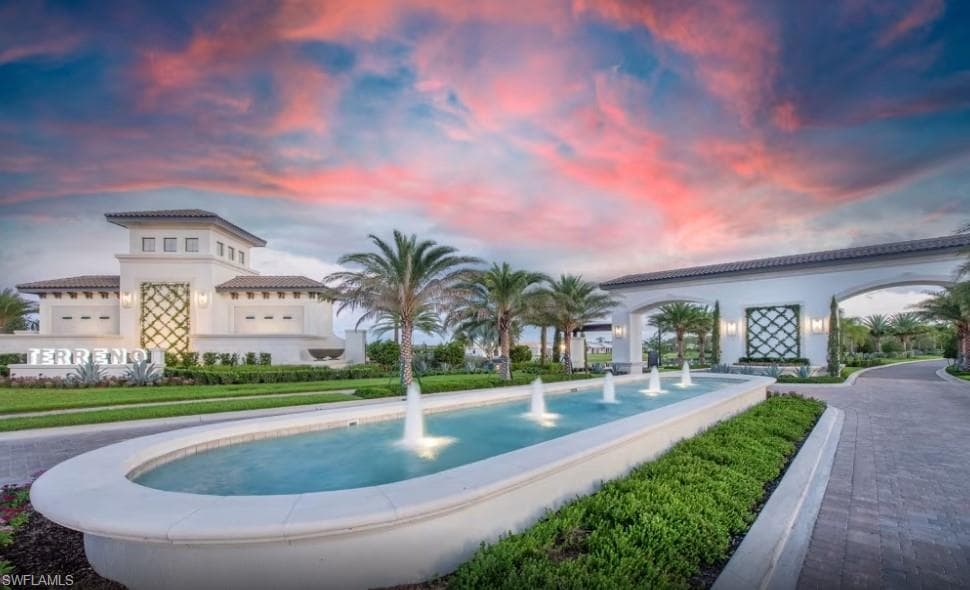 1784 Palomar TER NAPLES, FL 34120